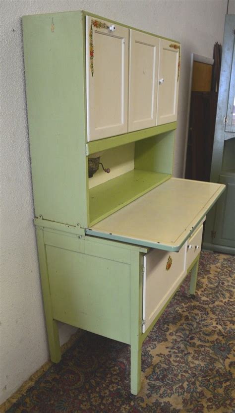 Just what i'm looking for: Antique Kitchen Cabinets With Flour Sifter | Wow Blog