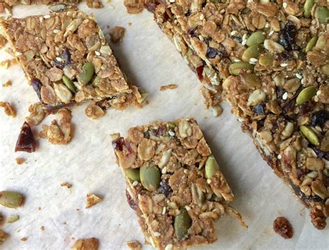 HOW TO MAKE HEALTHY GRANOLA BARS AT HOME Emily Roach Health Coach