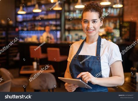 44293 Waitress Apron Images Stock Photos And Vectors Shutterstock