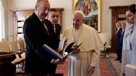 Ilham aliyev (president of azerbaijan) visiting mecca. Vatikan: Präsident von Aserbaidschan beim Papst - Vatican News