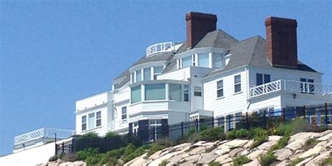 10 Things You Didnt Know About Taylor Swifts Rhode Island Mansion