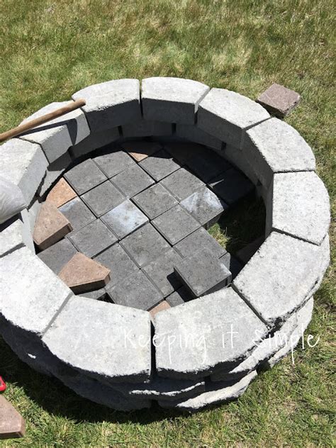 Choose the correct verb forms, 1. How to Build a DIY Fire Pit for Only $60 • Keeping it ...