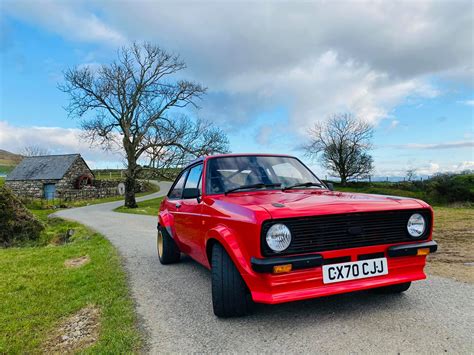 Brand New 2021 Ford Escort Mk2 Begs To Be Driven Hard Autoevolution