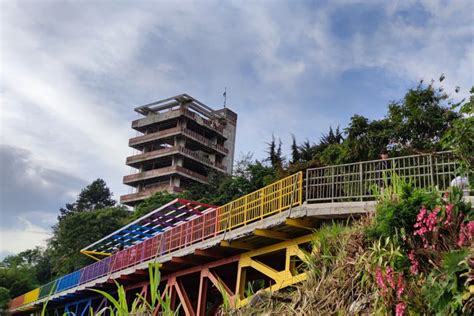 Tour Por La Comuna 1 De Medellín Reserva En