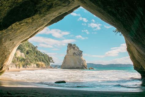 Ulimate Guide To Visiting Hot Water Beach New Zealand 2020