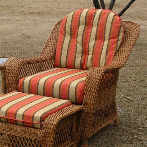 If what you desired in a wicker recliner outdoor chair are comfort and elegance, then you can go this pillow perfect indoor/outdoor annie wicker. Chair Cushion Set - Wicker Style