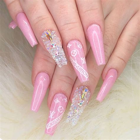 Lv In 2020 Luxury Nails Nails Nail Designs