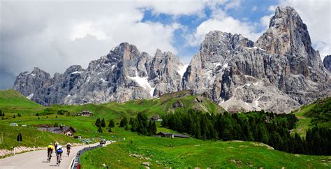 Roadbike Holidays In Italy Tour Of The Four Passes On The Dolomites