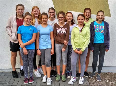 Gruppenbild Mädchenturnen Gruppe 2 Im Jahr 2017 Turnverein Langenbrand Ev