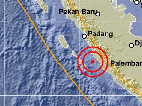 Padang Diguncang Gempa 57 Magnitudo Dari Bengkulu Tagar