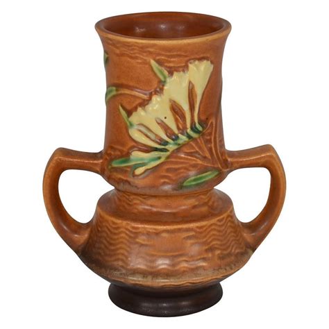 Roseville Pottery Freesia Brown Handled Vase 118 6 Just Art Pottery