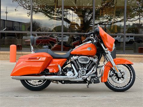 2023 Harley Davidson® Street Glide® Special Baja Orange