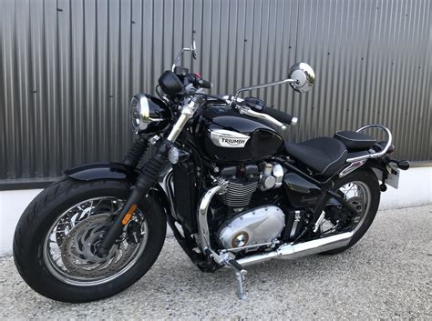 This 2021 variant comes with an engine putting out and of max power and max torque respectively. Moto Triumph Bonneville Speedmaster 1200 occasion