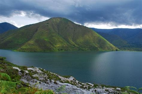 sejarah sejarah dunia legenda danau toba