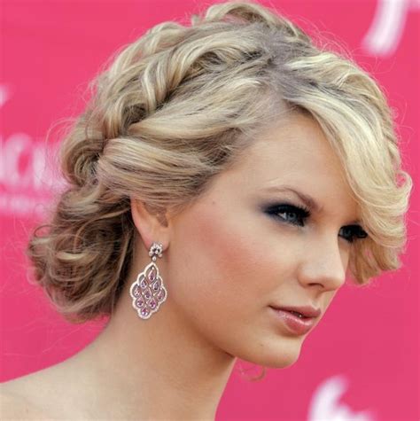 Taylor Swift Hairstyles Celebrity Hairstyles