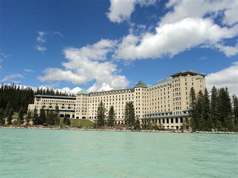 Top 10 Amazing Facts About The Fairmont Chateau Lake Louise Discover