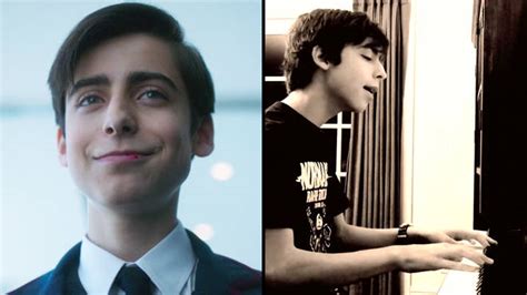 Umbrella Academy Aidan Gallagher Sings Gerard Way Cover Popbuzz