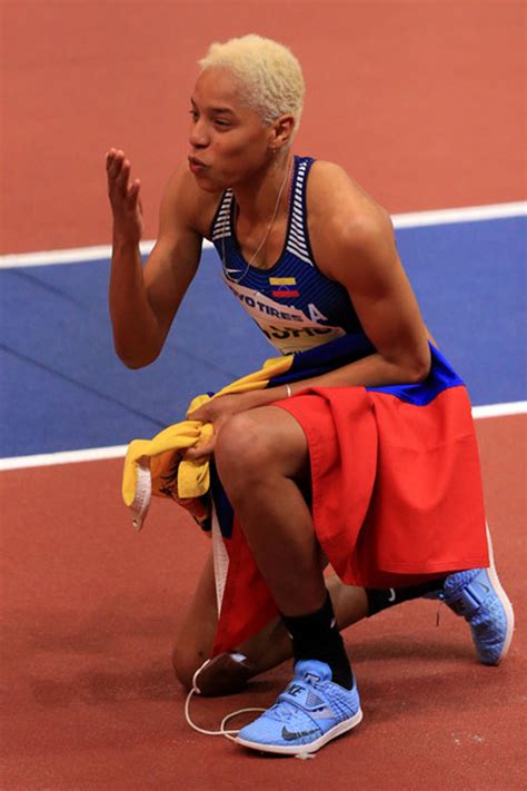 The long jump is a track and field event in which athletes combine speed, strength and agility in an attempt to leap as far as possible from a take off point. Yulimar Rojas es bicampeona mundial de salto triple bajo ...