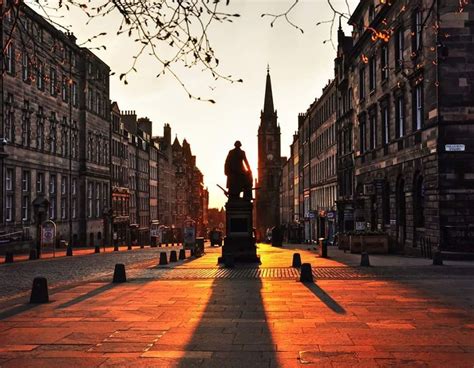Dawn And Beautiful Light On The Deserted Royal Mile In Edinburgh
