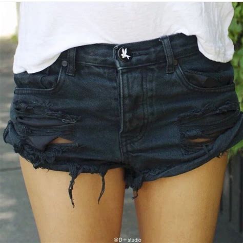 2021 Vintage Ripped Hole Fringe Denim Thong Shorts Women Sexy Pocket One Teaspoon Jeans Shorts