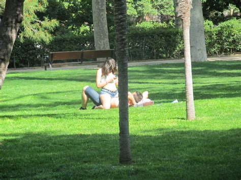 Studying Abroad In Spain The Pda Public Display Of Affection In Madrid Is Real
