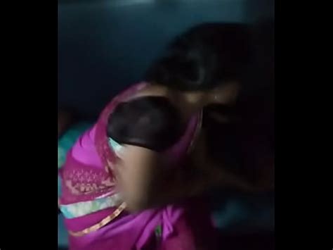 Sleeping Indian Aunty Exposed In Train Xnxx Com