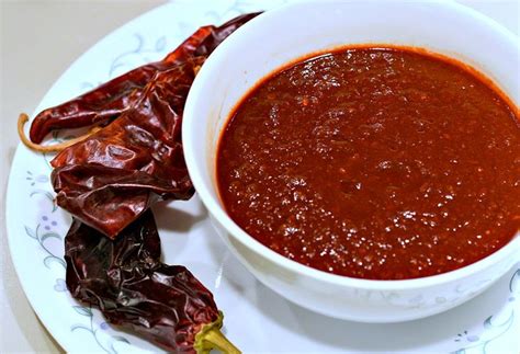 Easy New Mexican Red Chile Sauce Recipe Mexican Food Recipes Food