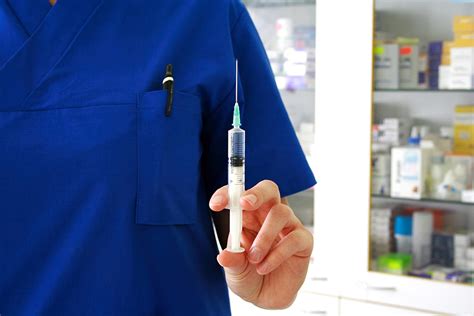 Influensavaksinasjon i apotek bør utredes | Apotek.no