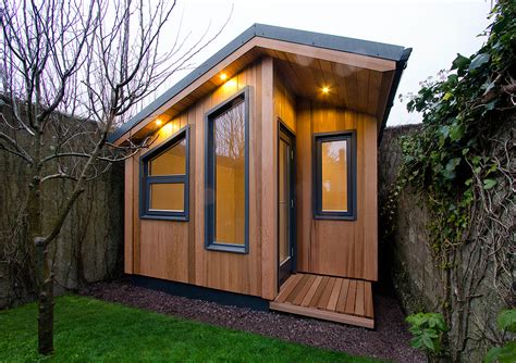Elaborate, practical and simple garden ideas are in no short supply thanks to an increasing number of green thumb gardeners seeking tips and advice to perfect their outdoor space. Garden Rooms Design Ideas, Garden Room Plans | ECOS Ireland