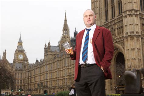 Al Murray The Pub Landlord On Being British And His Love Of Pork Scratchings Daily Star