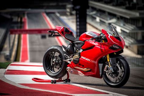 101 photos of the ducati 1199 panigale r asphalt and rubber