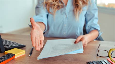 7 Important Things To Consider Before Accepting A Job Offer