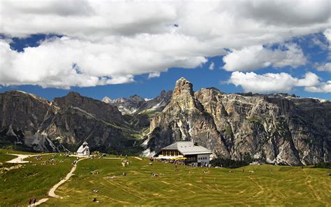A Trip To The Dolomites Practical Travel Tips Hostelling