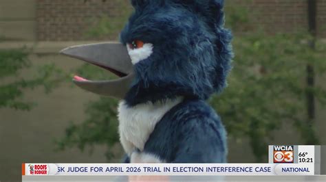 Kingfisher Mascot Makes First Appearance On U Of I Campus Youtube