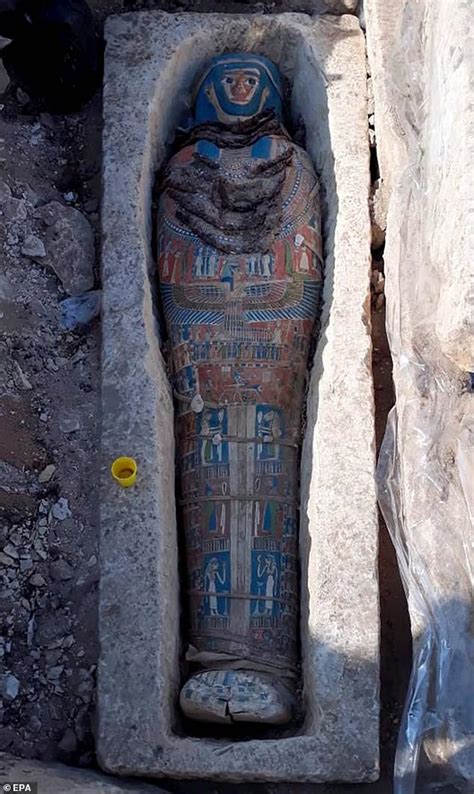 Eight Ancient Painted Mummies Discovered In Egypt Most Interesting Things