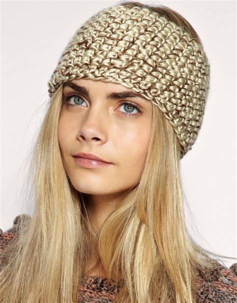 This is how to knit a twisted headband in a combination of beautifully soft alpaca yarn using a textured rib stitch which will make a great gift. Knit Headbands Winter Fashion Accessories