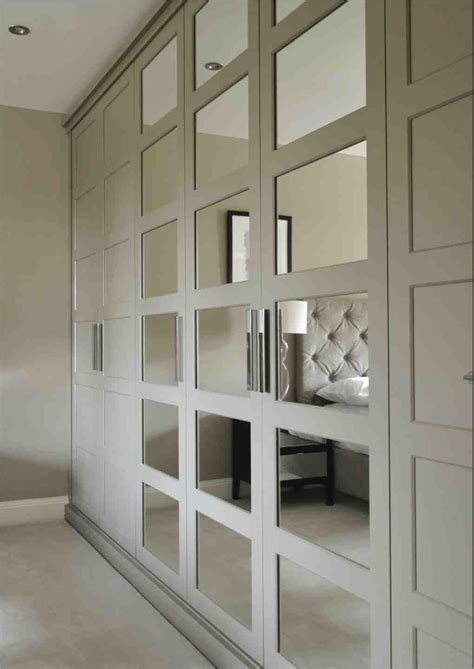 2 units ikea pax 50 x 60 x 201 cm Like the balance of mirrors in the wardrobe doors ...
