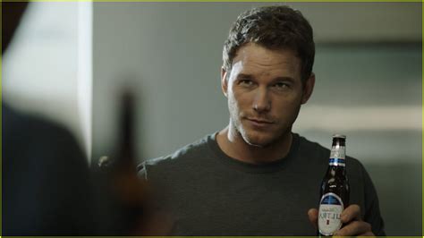 Photo Chris Pratt Shirtless Super Bowl Commercial Photo