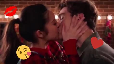Olivia Rodrigo And Joshua Basset Kissing For 40 Seconds Straight YouTube
