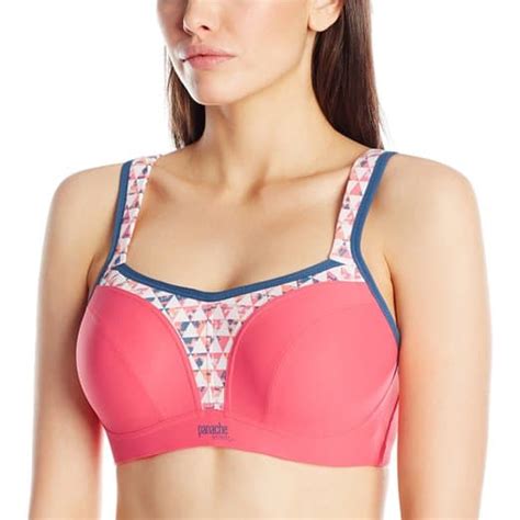 7 Best Sports Bras For Large Breasts - (2018 Updated Guide)