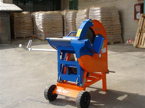 Il banco sega troncatrice rosselli unisce la comodità dei banchi sega alla semplicità delle troncatrici da tavolo. SEGA CIRCOLARE NUOVA BALFOR 750 VIDIAM PRESA DI FORZA