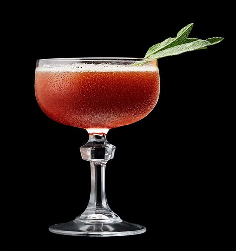 .spiced rum recipes is that it expects a lightly spiced rum, not the bold flavor and punch of kraken black spiced rum, which can overpower a drink. Delicious spiced rum cocktails perfect for summer! | Star 104.5 FM - Central Coast
