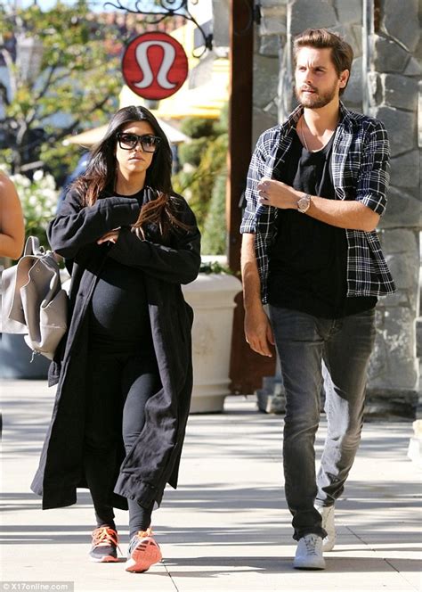 kourtney kardashian and scott disick put on united front after cryptic messages daily mail online