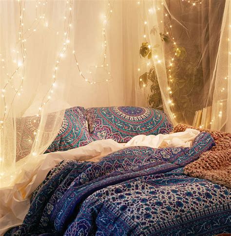 Perhaps the room that most reflects our personality is the bedroom. 30 Romantic String Light Ideas For the Bedroom