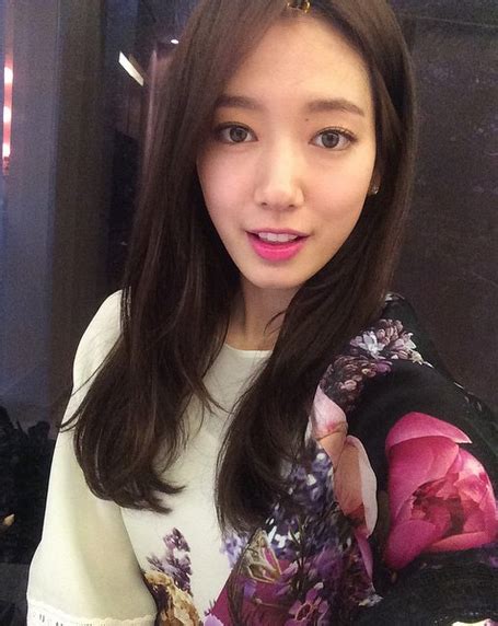 Actress Park Shin Hye Joins Instagram Articles