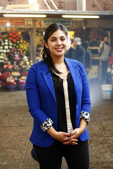Karol cariola oliva was born in santiago, chile in 1987, and she was elected general secretary of the communist party of chile 's youth in 2011 amid the student protests. Karol Cariola a Bachelet: «Si no cumple con su programa ...