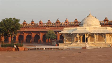 Fatehpur Sikri History Architecture Timings Built By Adotrip