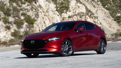 2019 mazda3 review and buying guide | redesigned and exceptional. Mazda3 Sport 2020 (Mazda3 Hatchback 2020): Un Hatchback ...