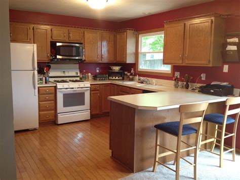 I initially say oak, because working in the cabinet industry for over 15 years, we found out real quick that oak is the most durable and easiest. Best Kitchen Paint Colors With Oak Cabinets - My Kitchen ...