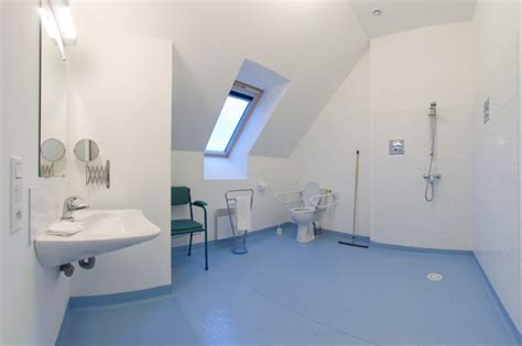 Top 5 Things To Consider When Designing An Accessible Bathroom For Wheelchair Users Assistive